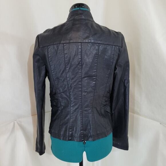 Le Chateau Black Faux Leather Jacket - Size Medium‎ - Picture 4 of 10